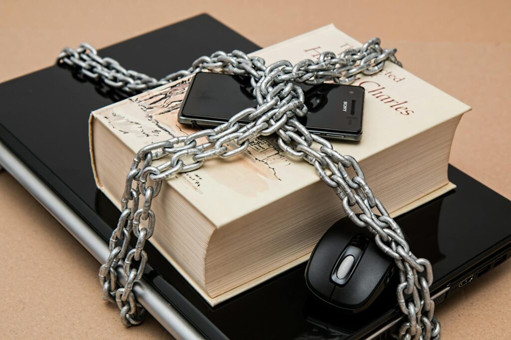 censorship-limitations-freedom-of-expression-restricted-39584-2jpeg - InnerTelligence